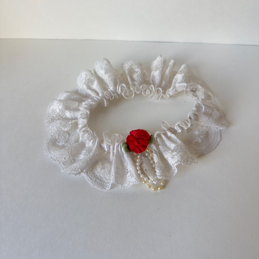 Vintage White Lace Bridal Garter Red Rosette Faux Pearl Accent Wedding Accessory